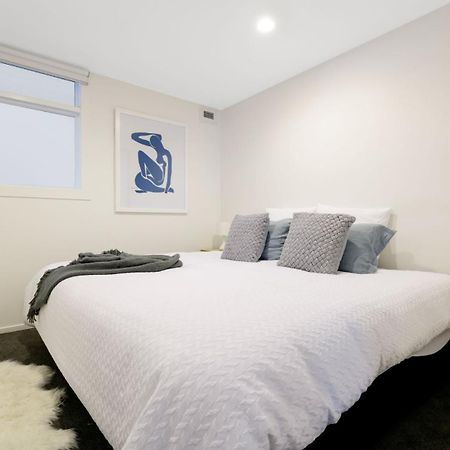 Central Mount Apartment, Quiet And Spacious With Pool Mount Maunganui Bagian luar foto